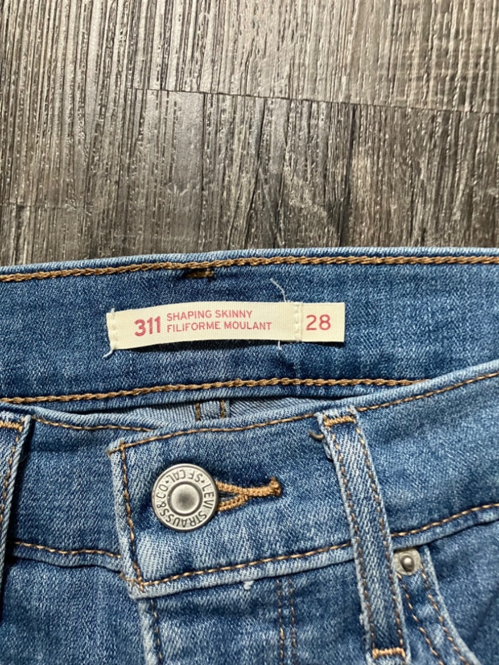 Levi's Women's 311 Shaping Skinny Jeans - Picture 4 of 4